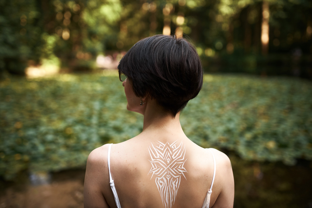 Eliminar tatuajes blancos y henna permanente: lo que nadie te cuenta